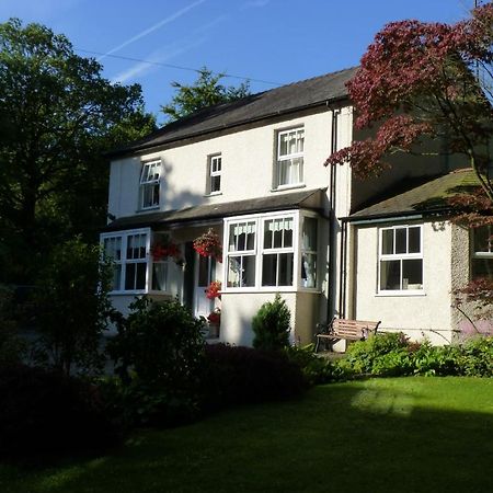Lyndhurst Guest House Ulverston Eksteriør billede